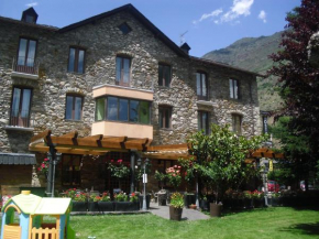 Hostal Vall D'Aneu